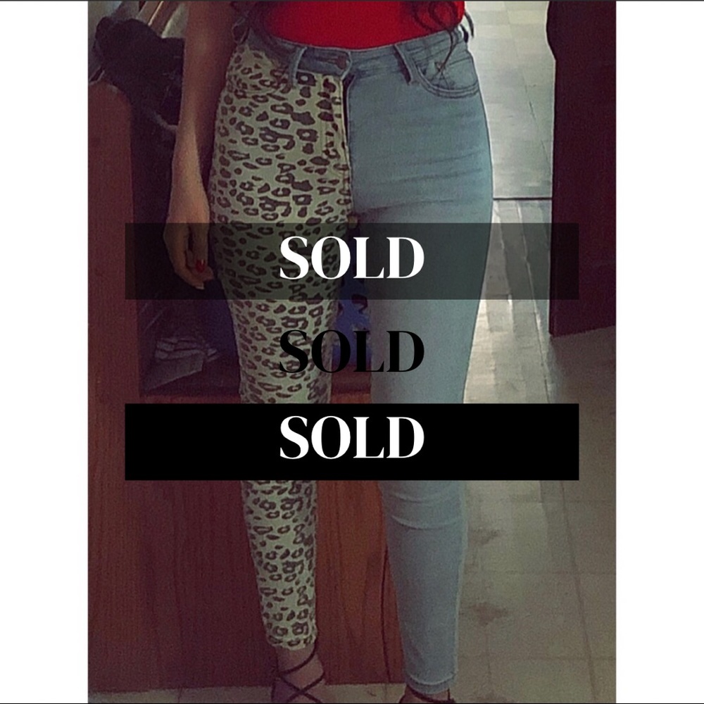 ⛔️SOLD⛔️Fashion Nova Jeans
